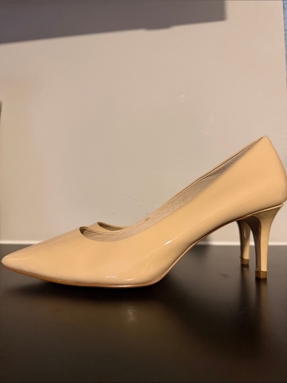 Louise et Cie Nude Patent Pointed-Toe Pumps - Picture 5 of 8